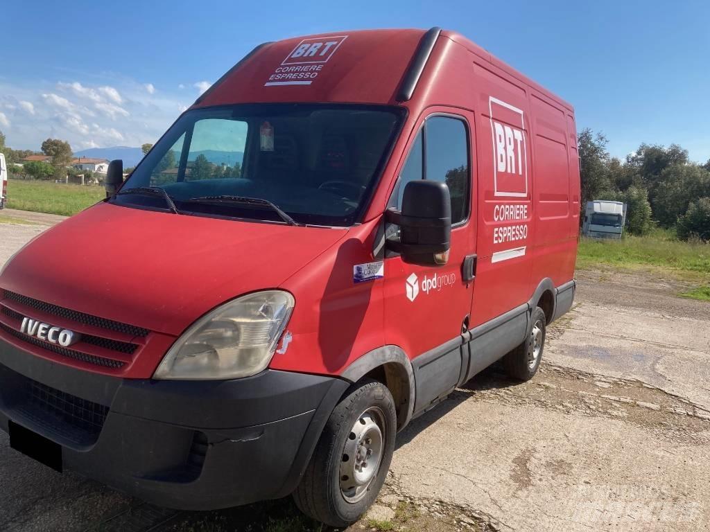 Iveco 35S Busy / Vany
