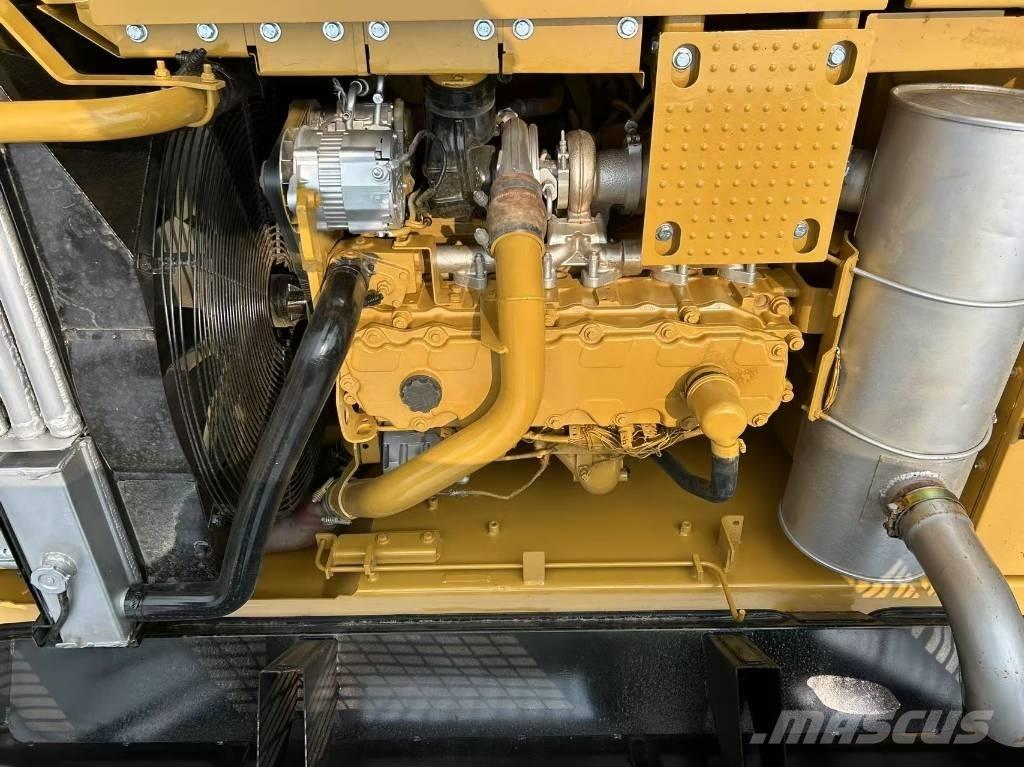 CAT 329 D Koparki gąsienicowe