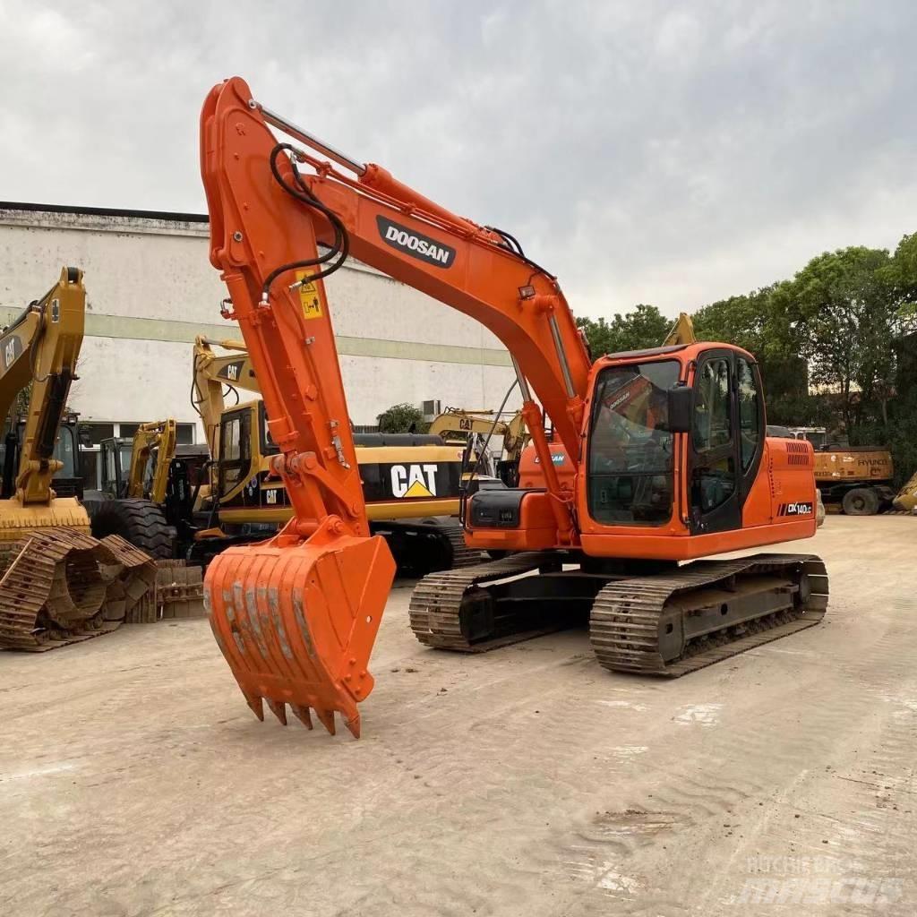 Doosan DX 140 LC Koparki gąsienicowe