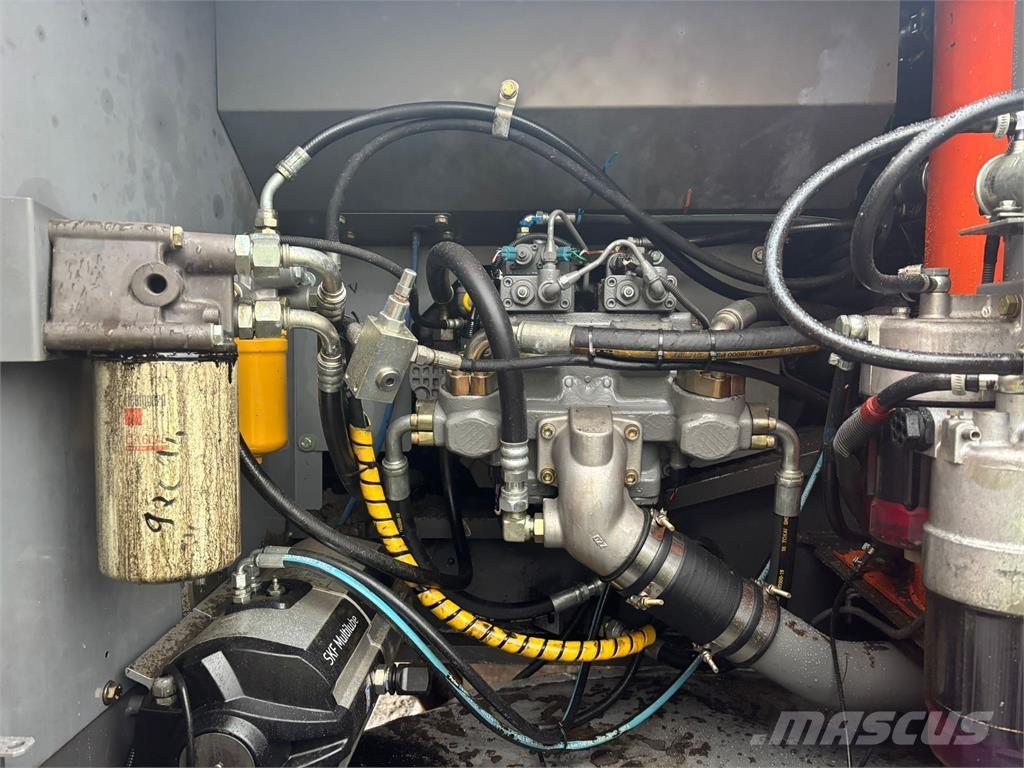 Hitachi ZX250LC-3 Koparki gąsienicowe