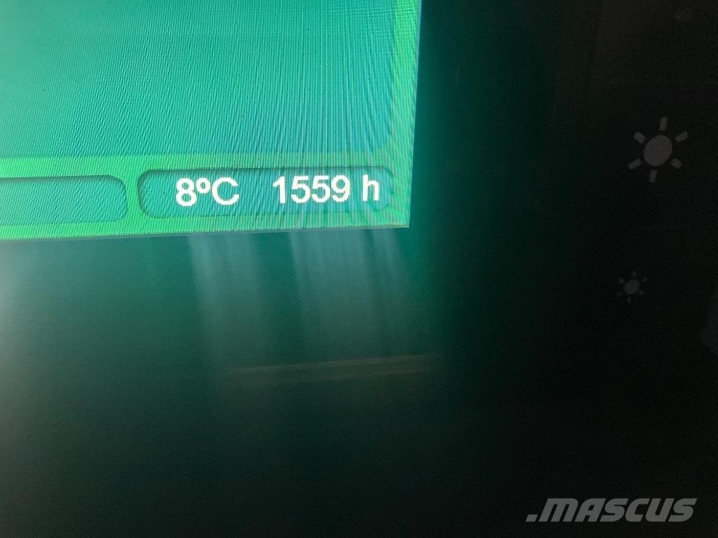 John Deere 1210G Forwardery