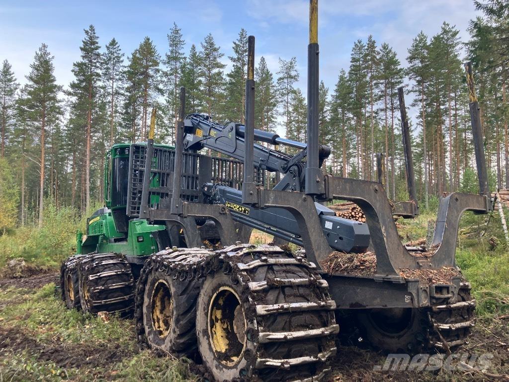 John Deere 1210G Forwardery