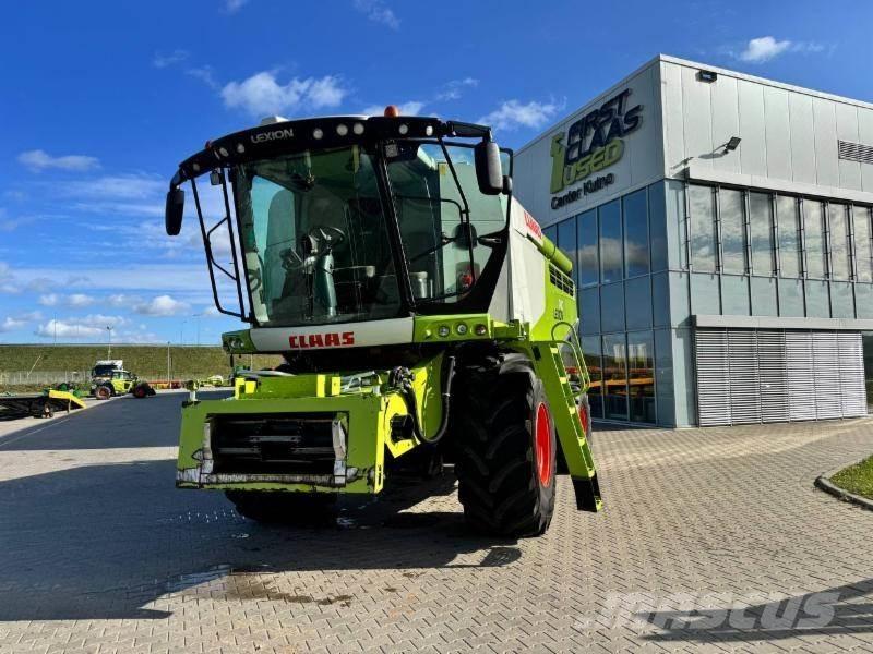 CLAAS LEXION 740 Kombajny zbożowe