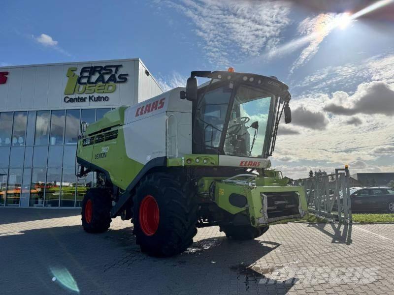 CLAAS LEXION 740 Kombajny zbożowe