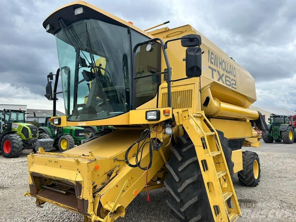 New Holland TX 62 Kombajny zbożowe