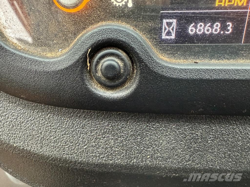 JCB 413 S Ładowarki kołowe