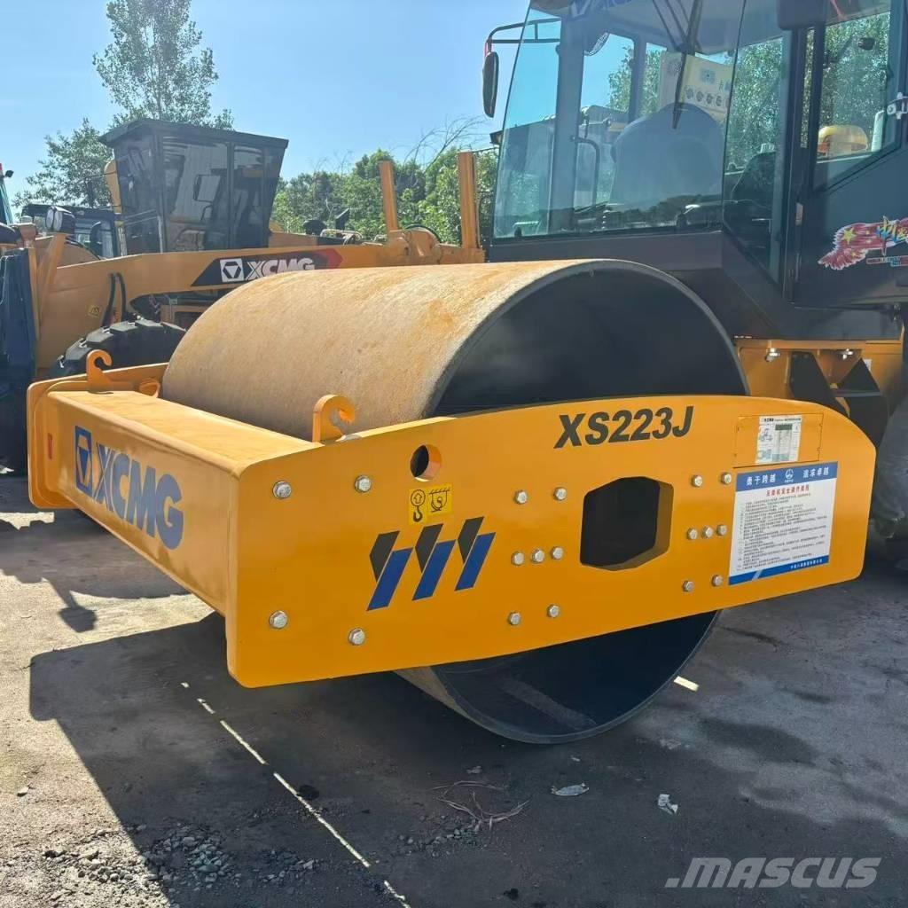 XCMG XS223J Walce jednobębnowe