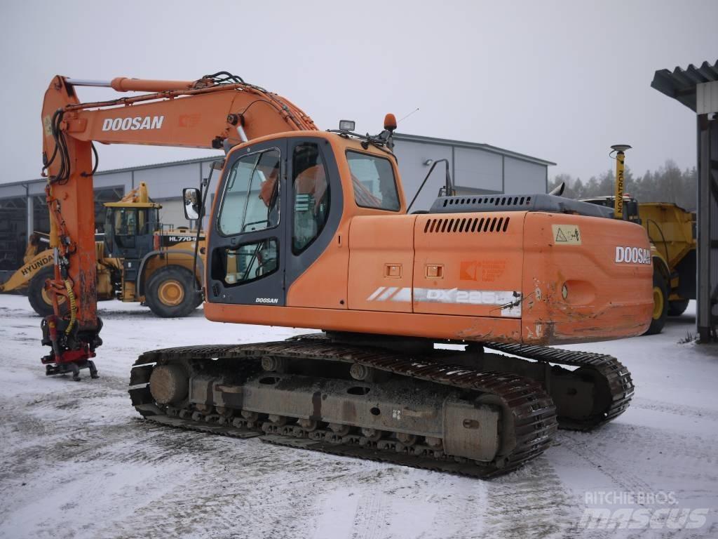 Doosan DX 225 LC Koparki gąsienicowe