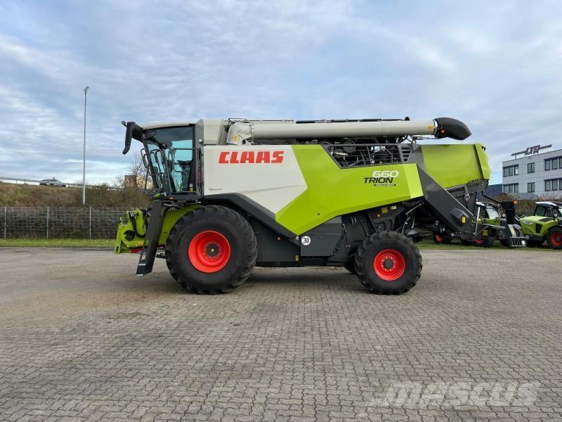 CLAAS TRION 660 Kombajny zbożowe