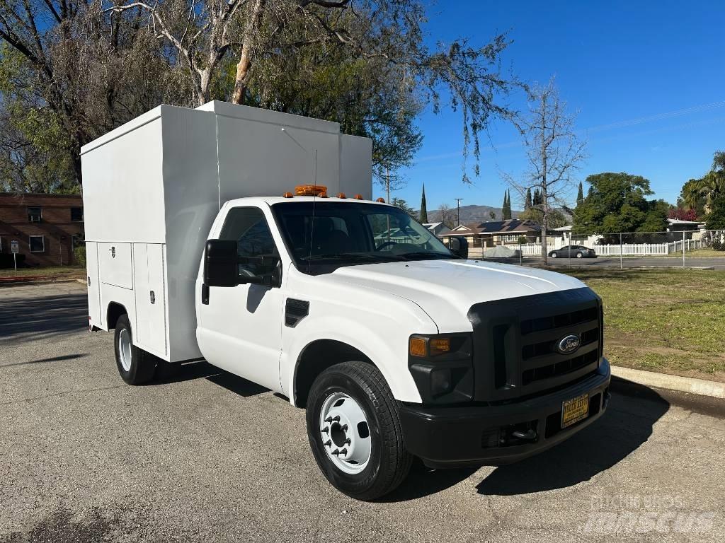 Ford F 350 SD Pick-upy / Pojazdy z otwieranymi burtami