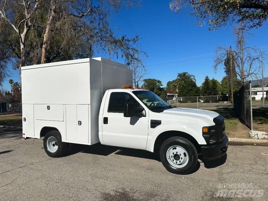 Ford F 350 SD Pick-upy / Pojazdy z otwieranymi burtami