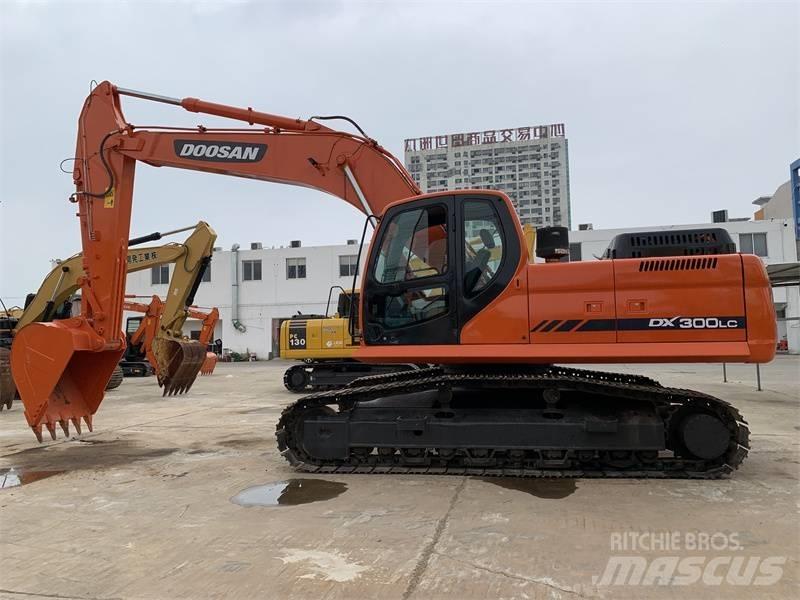 Doosan DX300 Koparki gąsienicowe