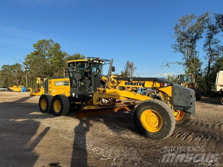 Komatsu GD 655-6 Równiarki