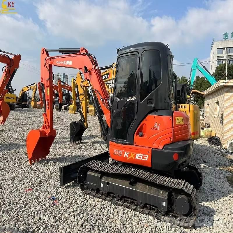 Kubota 163 Koparki gąsienicowe