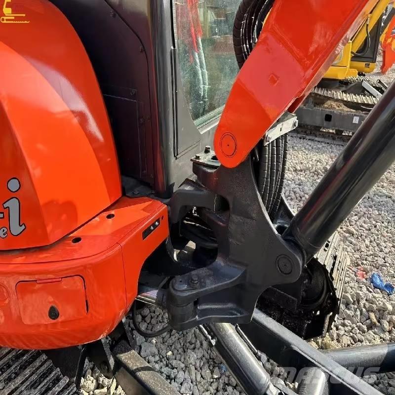 Kubota 163 Koparki gąsienicowe