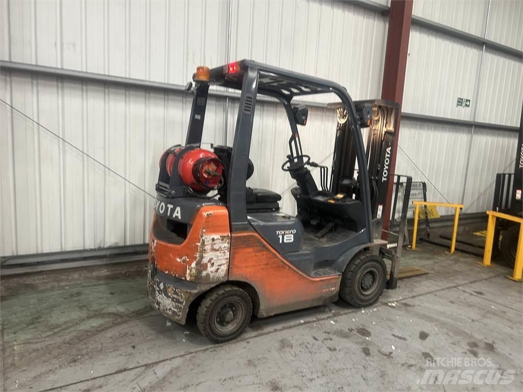 Toyota 02-8FGF18 Wózki LPG