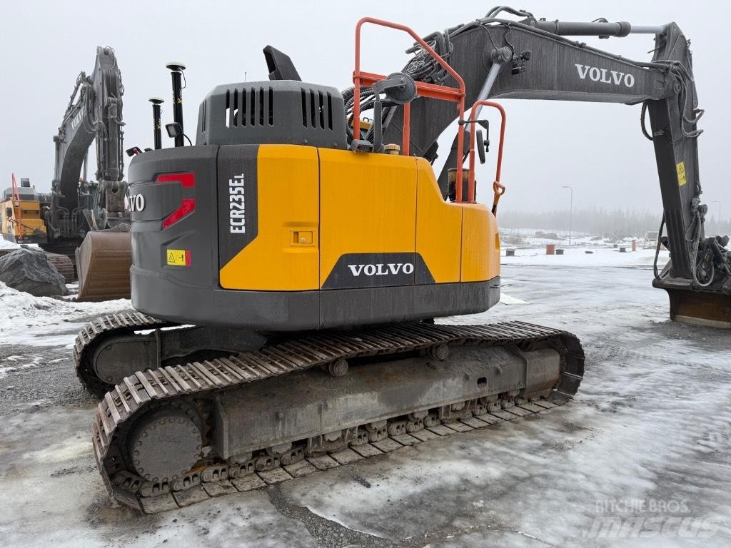 Volvo EC 235 EL Koparki gąsienicowe