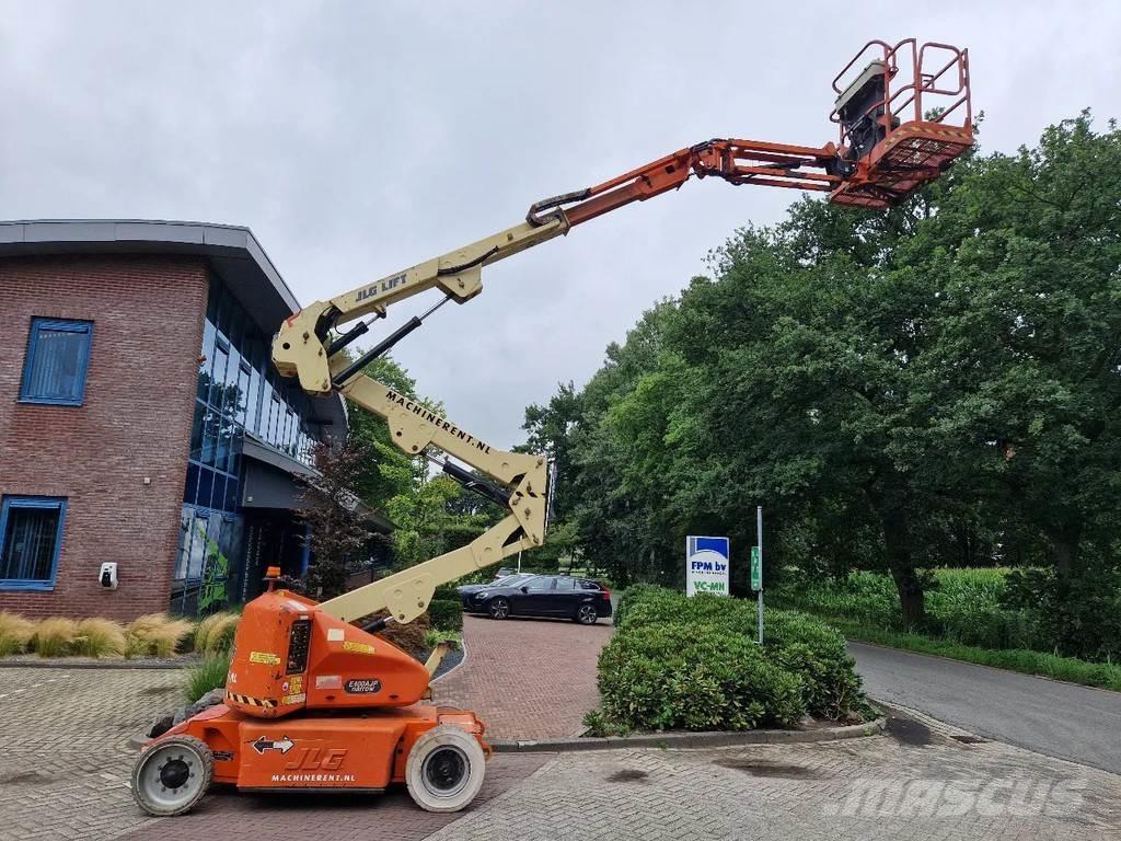 JLG E400AJPN Podnośniki przegubowe