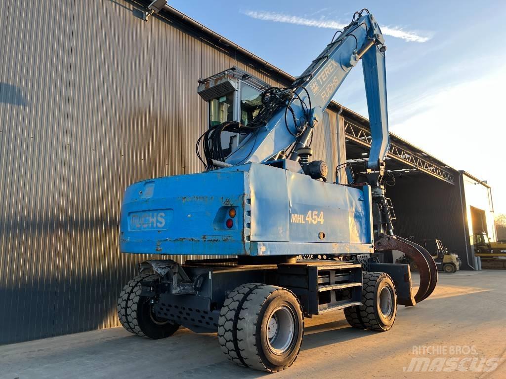 Fuchs MHL 454 Koparki przeładunkowe