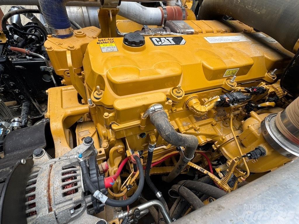 CAT 730 Wozidła przegubowe