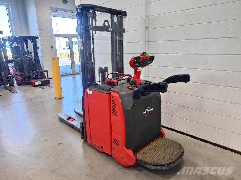 Linde L12AP/133 Samojezdne maszyny do załadunku