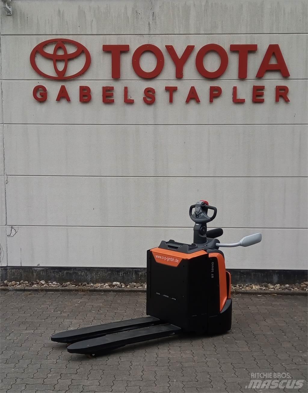 Toyota LPE200 Wózki widłowe unoszące