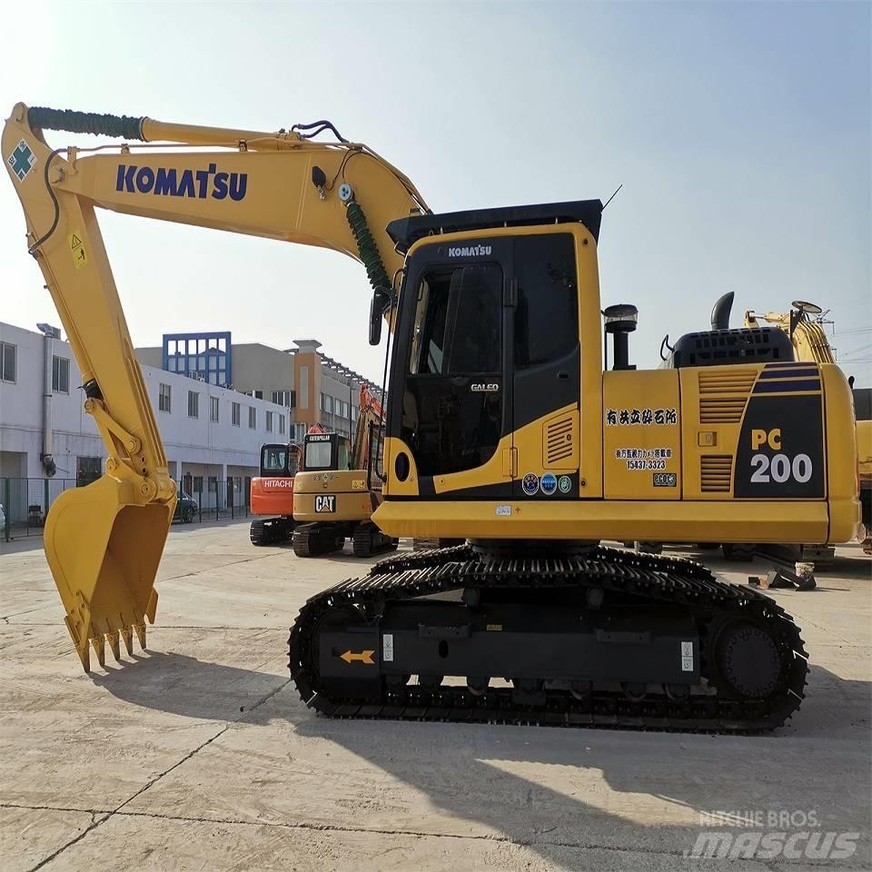 Komatsu PC 200-8 Koparki gąsienicowe