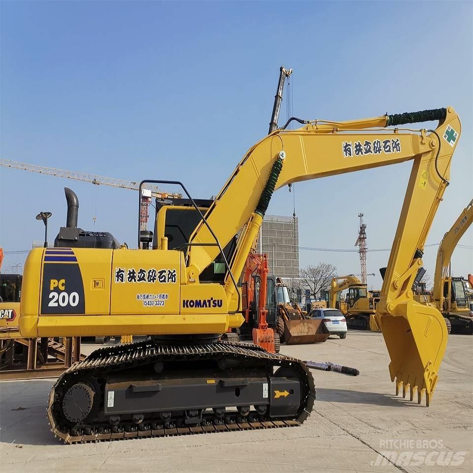 Komatsu PC 200-8 Koparki gąsienicowe