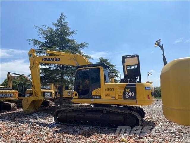 Komatsu PC 240-8 Koparki gąsienicowe