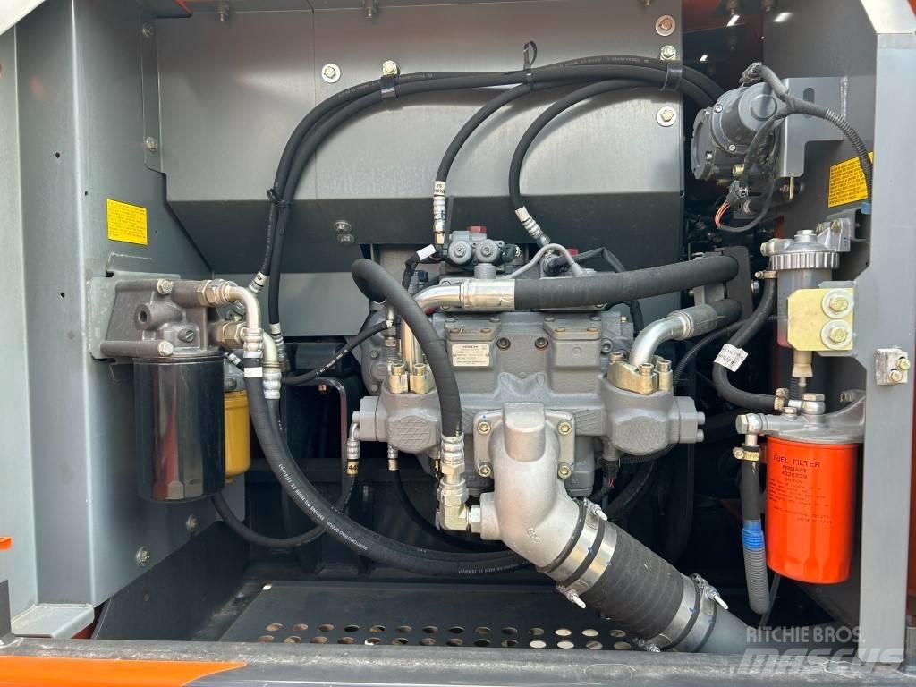 Hitachi ZX 220 LC Koparki gąsienicowe