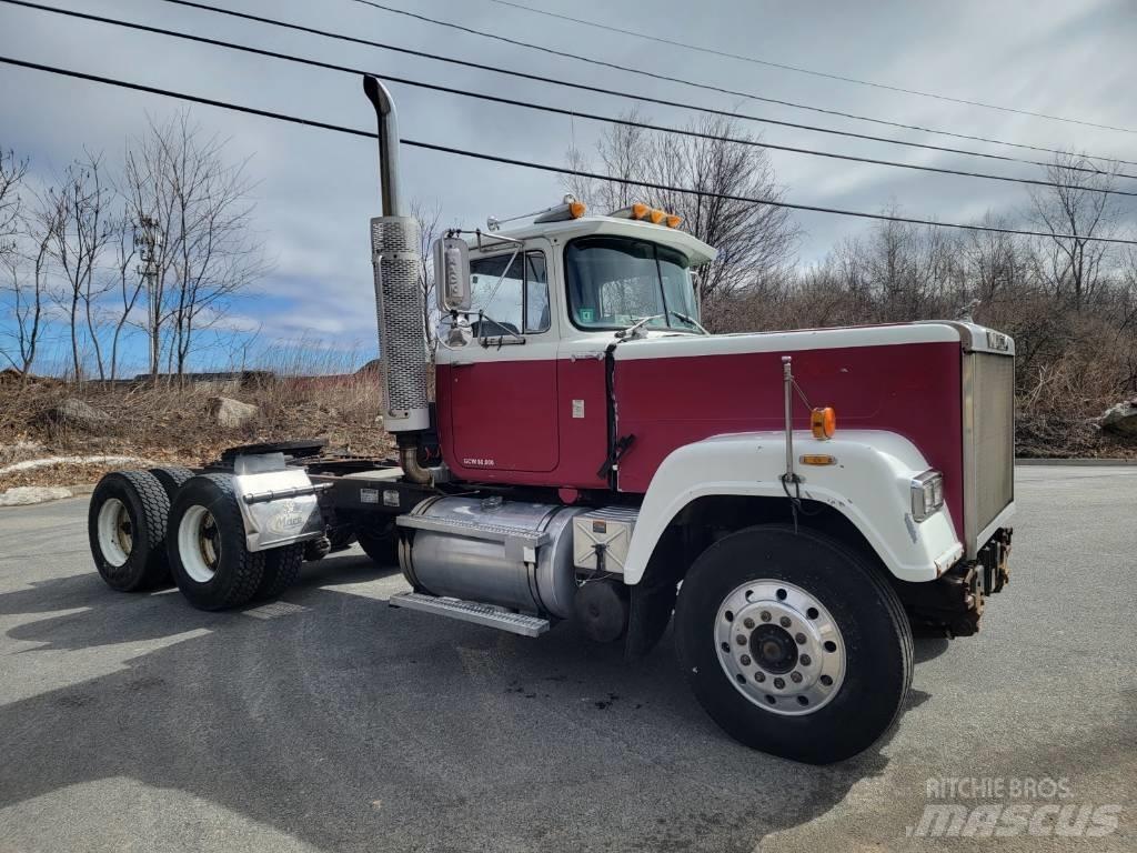 Mack RW613 Ciągniki siodłowe