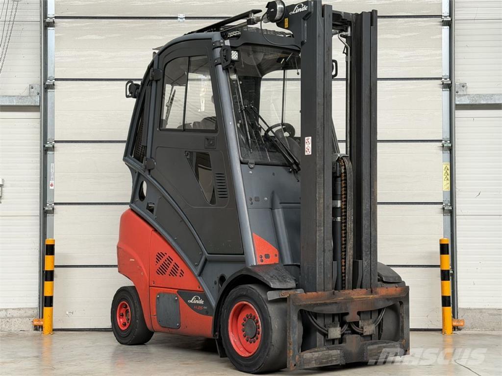 Linde H25D-02/600 Wózki Diesla