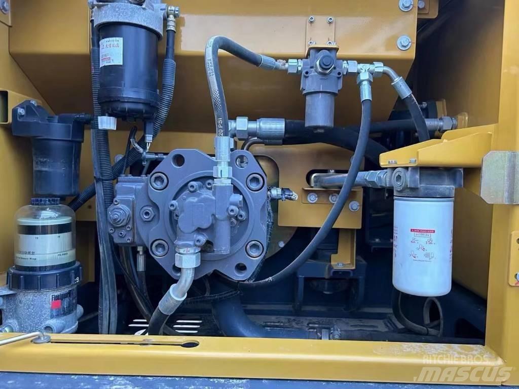 XCMG XE 200 DA Koparki gąsienicowe