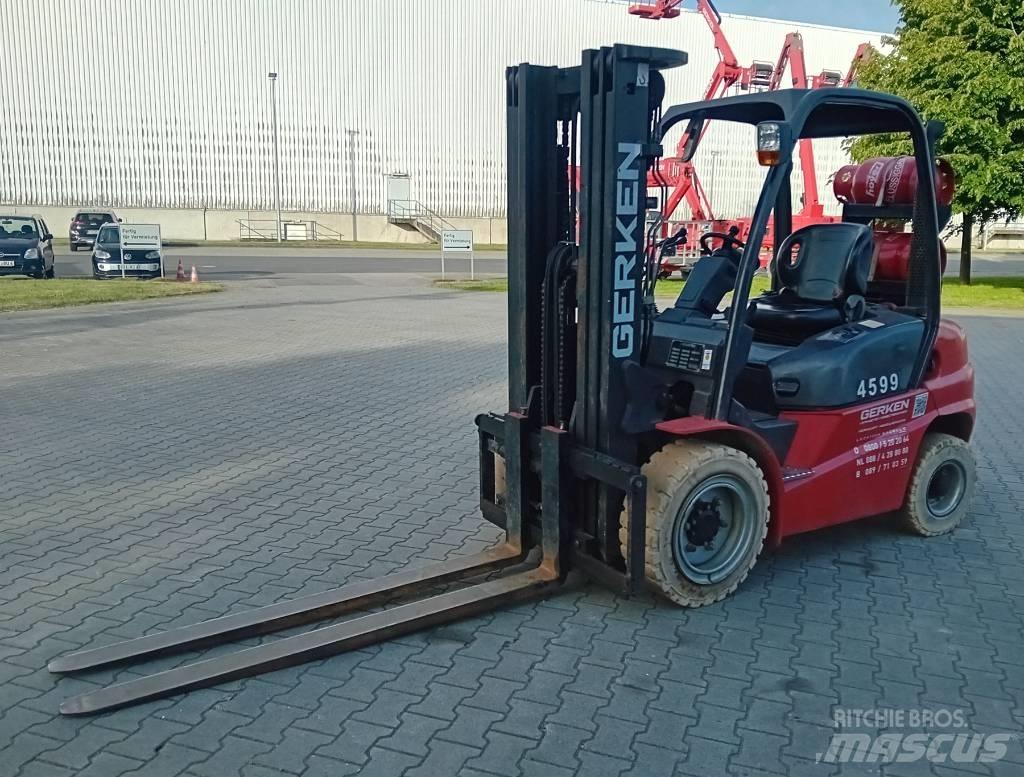 Manitou MI 30 G Wózki LPG