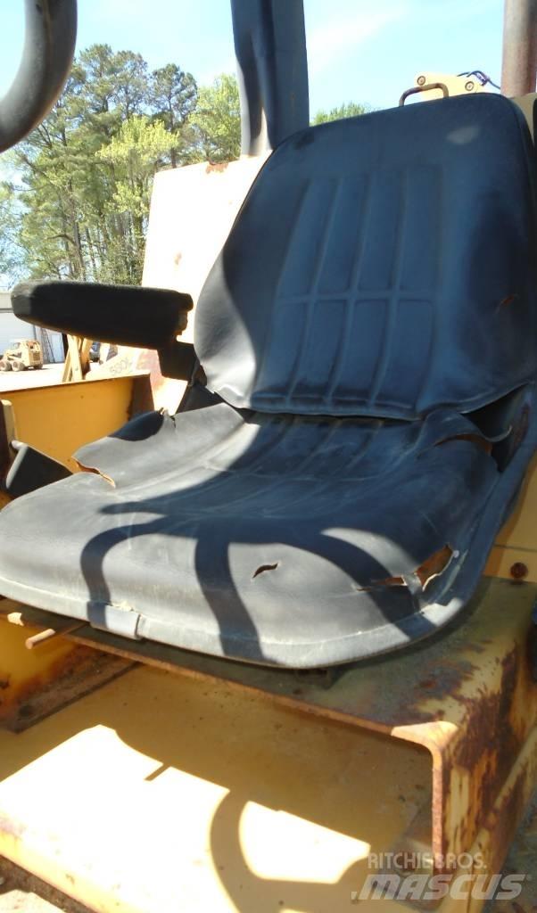 CAT CP 323 C Walce typu kombi