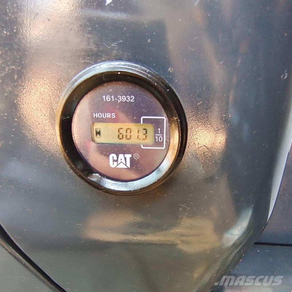 CAT 324 D L Koparki gąsienicowe