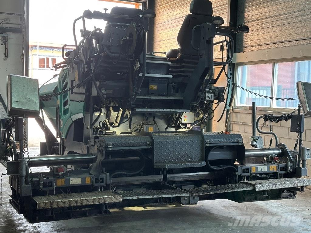 Vögele Super 1300-3i Skrobaki