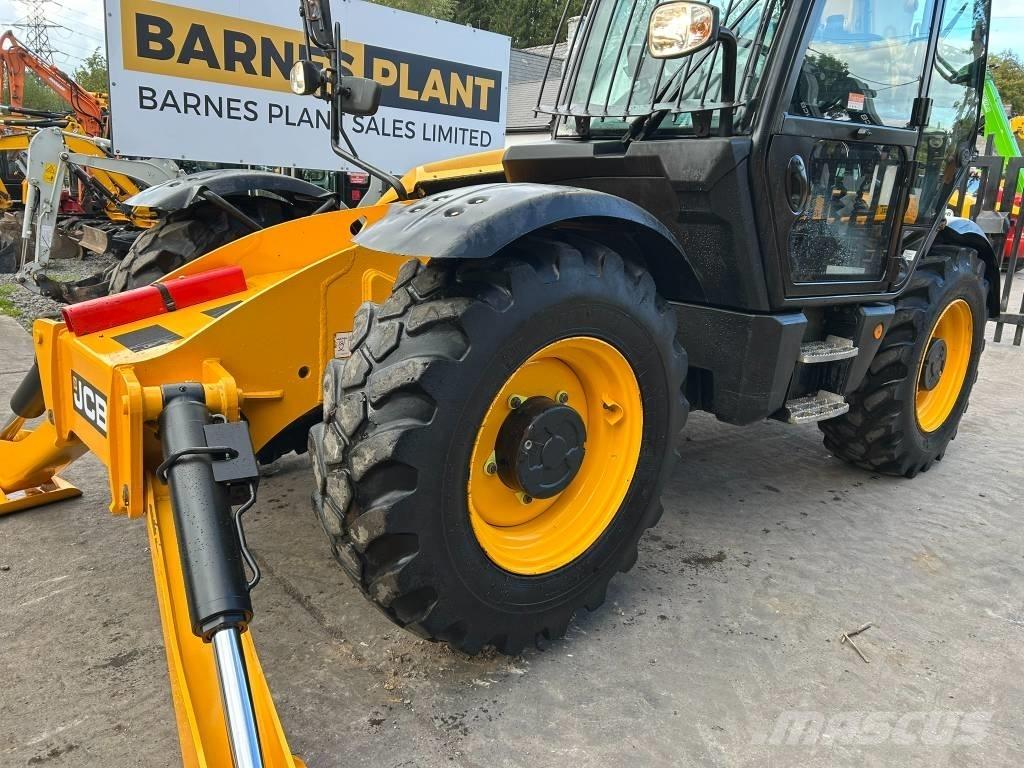 JCB 535-125 Hiviz Ładowarki teleskopowe