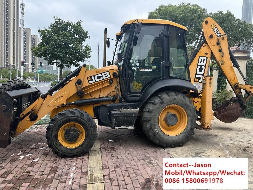 JCB 3 CX 4 T Koparko-ładowarki
