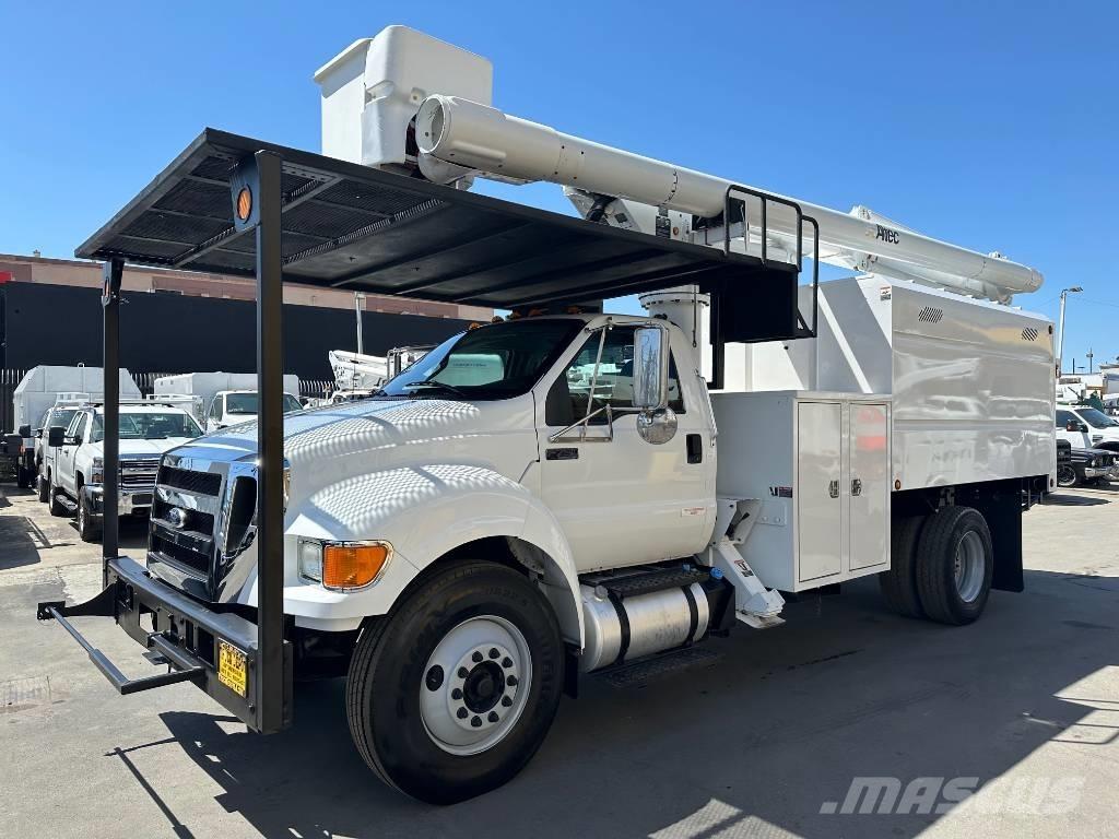 Ford F 750 SD Maszyny rolnicze - Inne