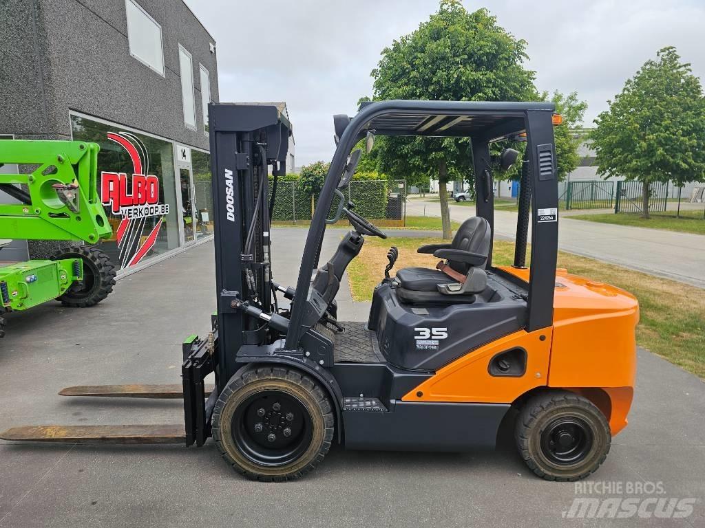 Doosan D 35 S-7 Wózki Diesla