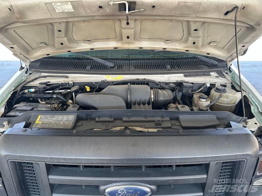 Ford E 250 Busy / Vany