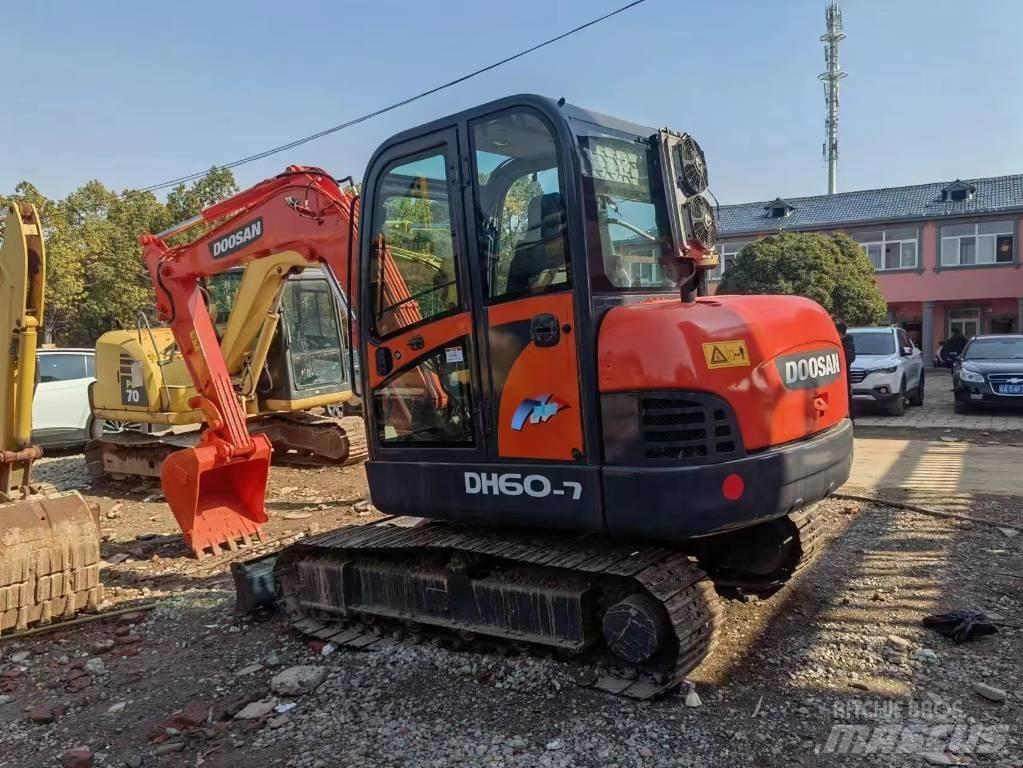 Doosan DH 60-7 Minikoparki