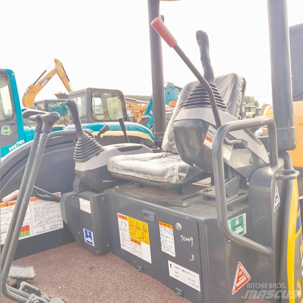 Komatsu PC30MR-3 Minikoparki