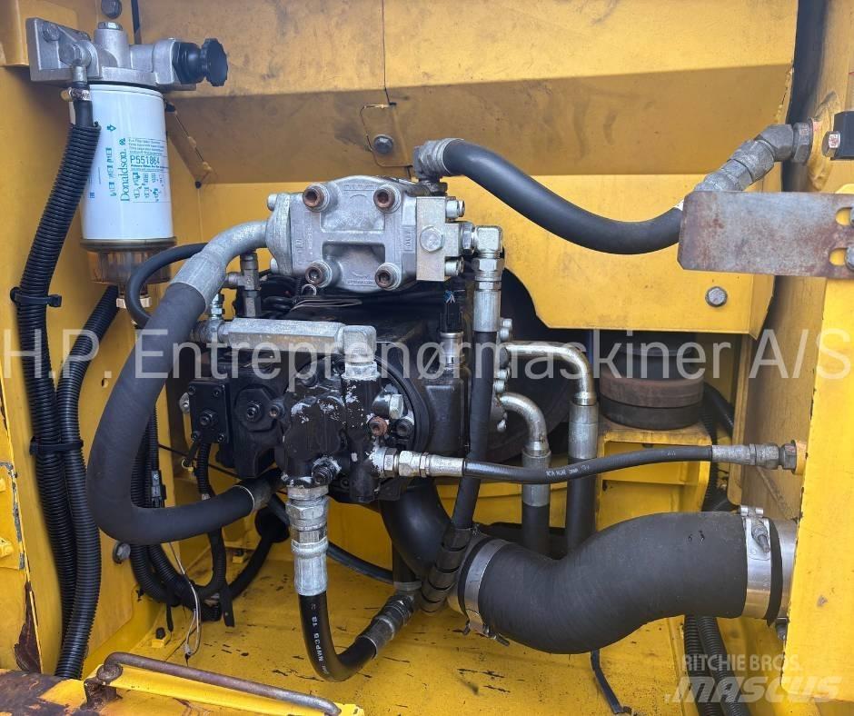 New Holland E 135 B Koparki gąsienicowe