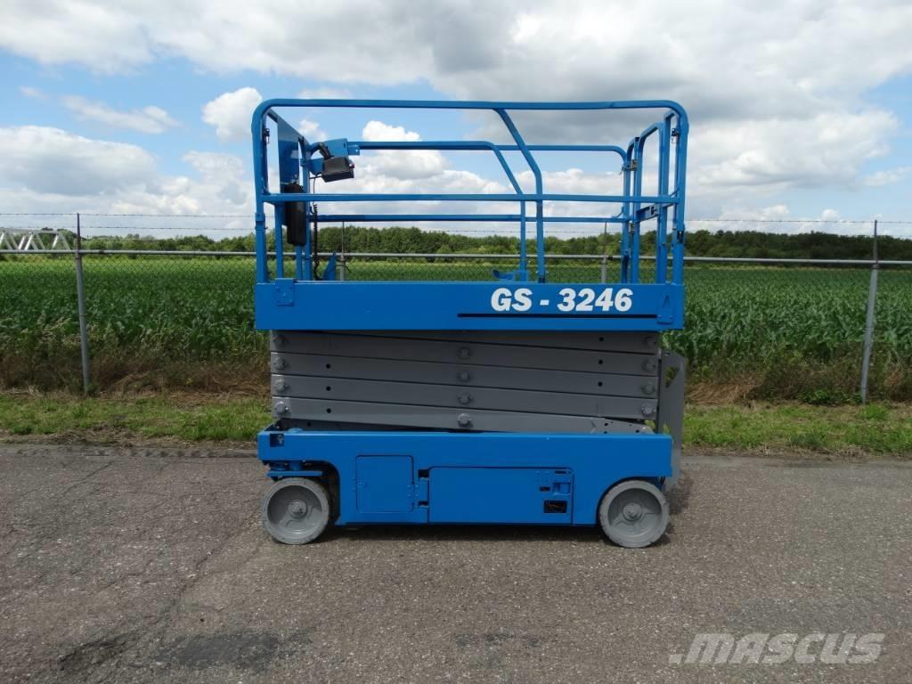 Genie GS 3246 | 2012 Podnośniki nożycowe
