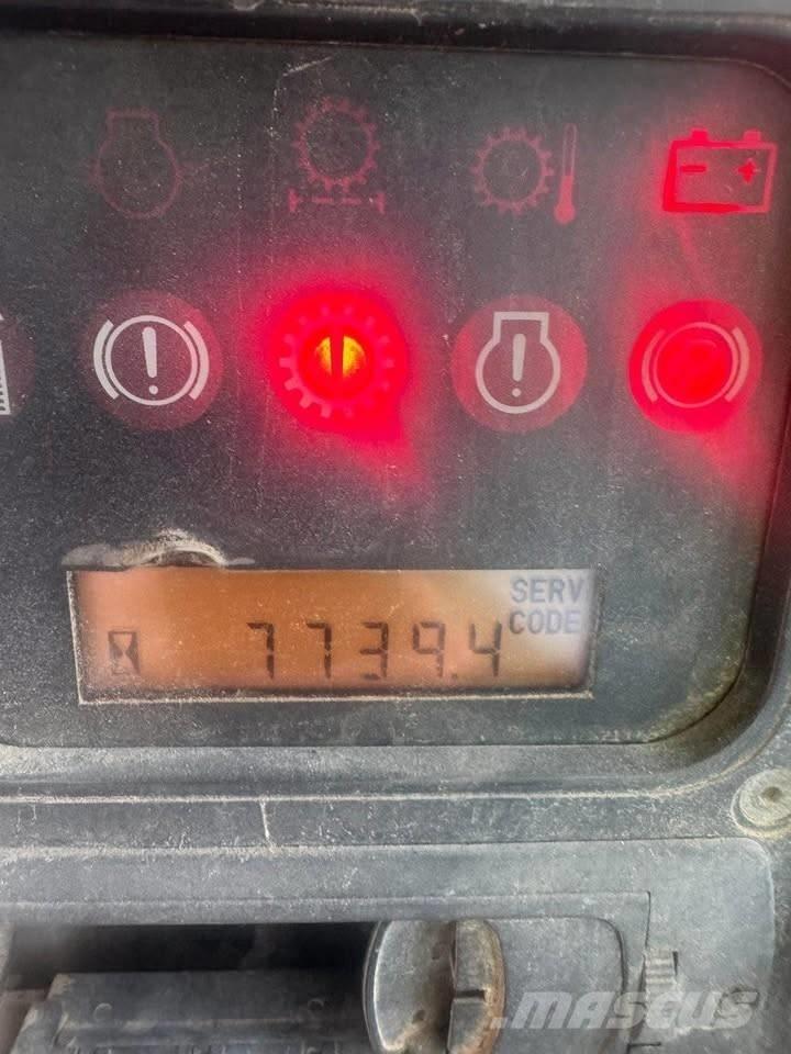 CAT D 6 N Spycharki gąsienicowe