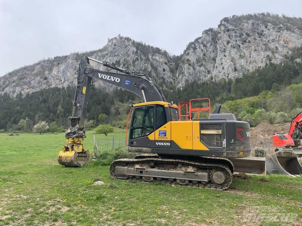Volvo EC 220 E Koparki gąsienicowe