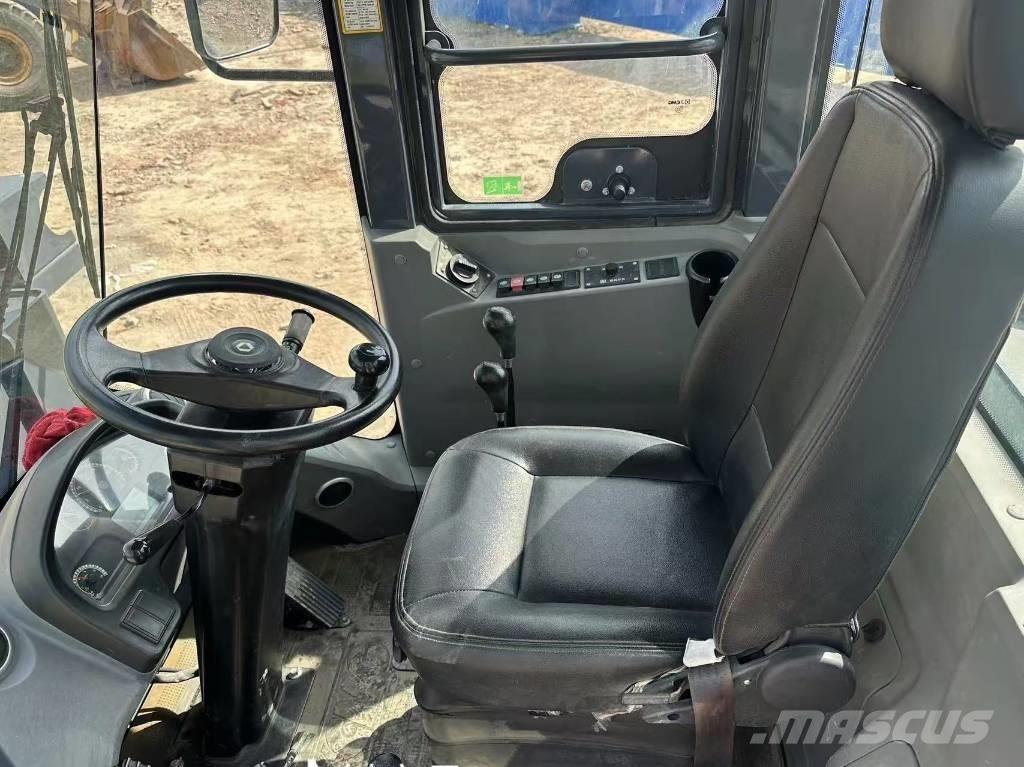 XCMG LW 300 F Ładowarki kołowe