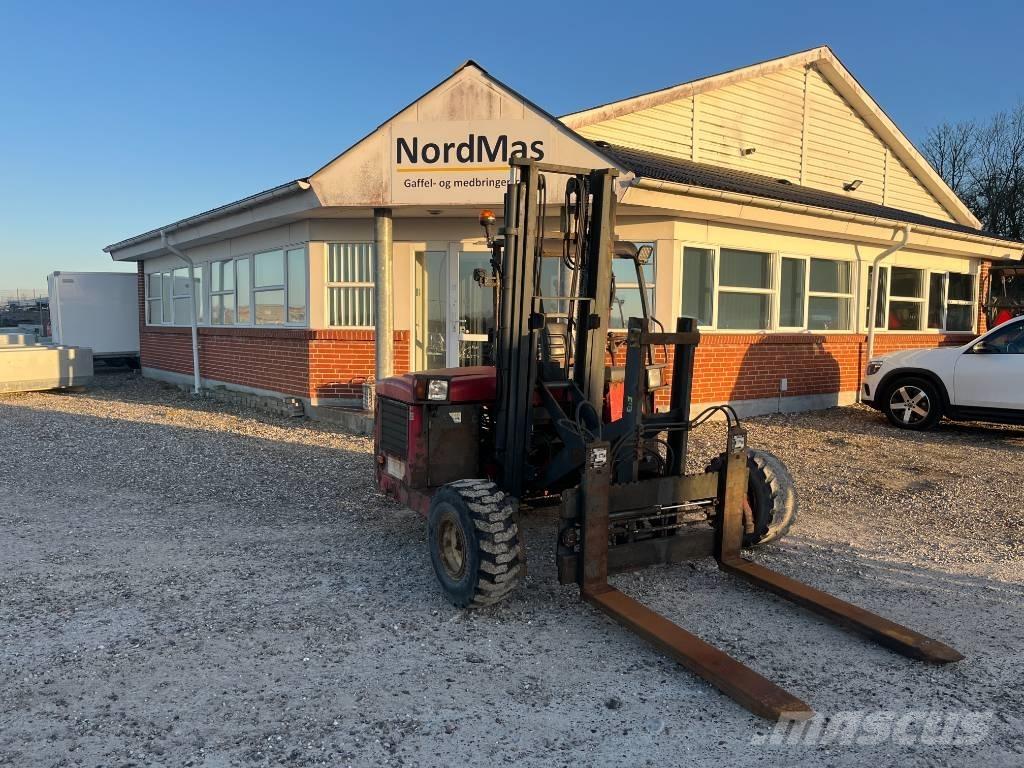 Moffett M4 25.3 Wózki Diesla
